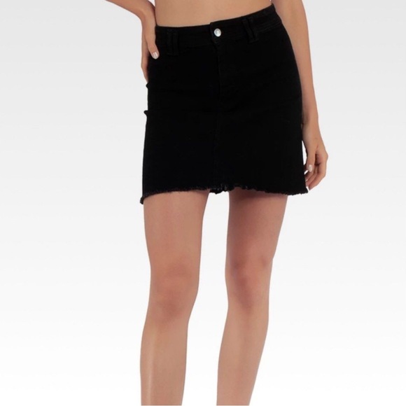 Black denim skirt wasit 28 - Picture 1 of 1